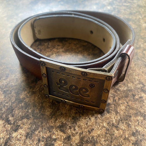Lee Accessories - Lee Embossed Leather Belt Small Metal Belt Buckle Unisex